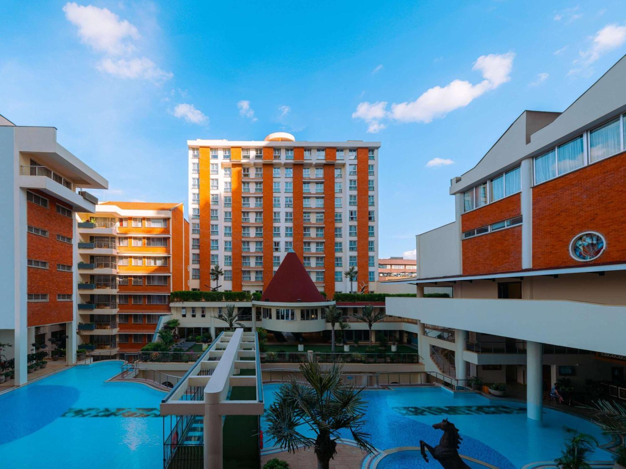Moevenpick Hotel & Residences Nairobi Exterior foto