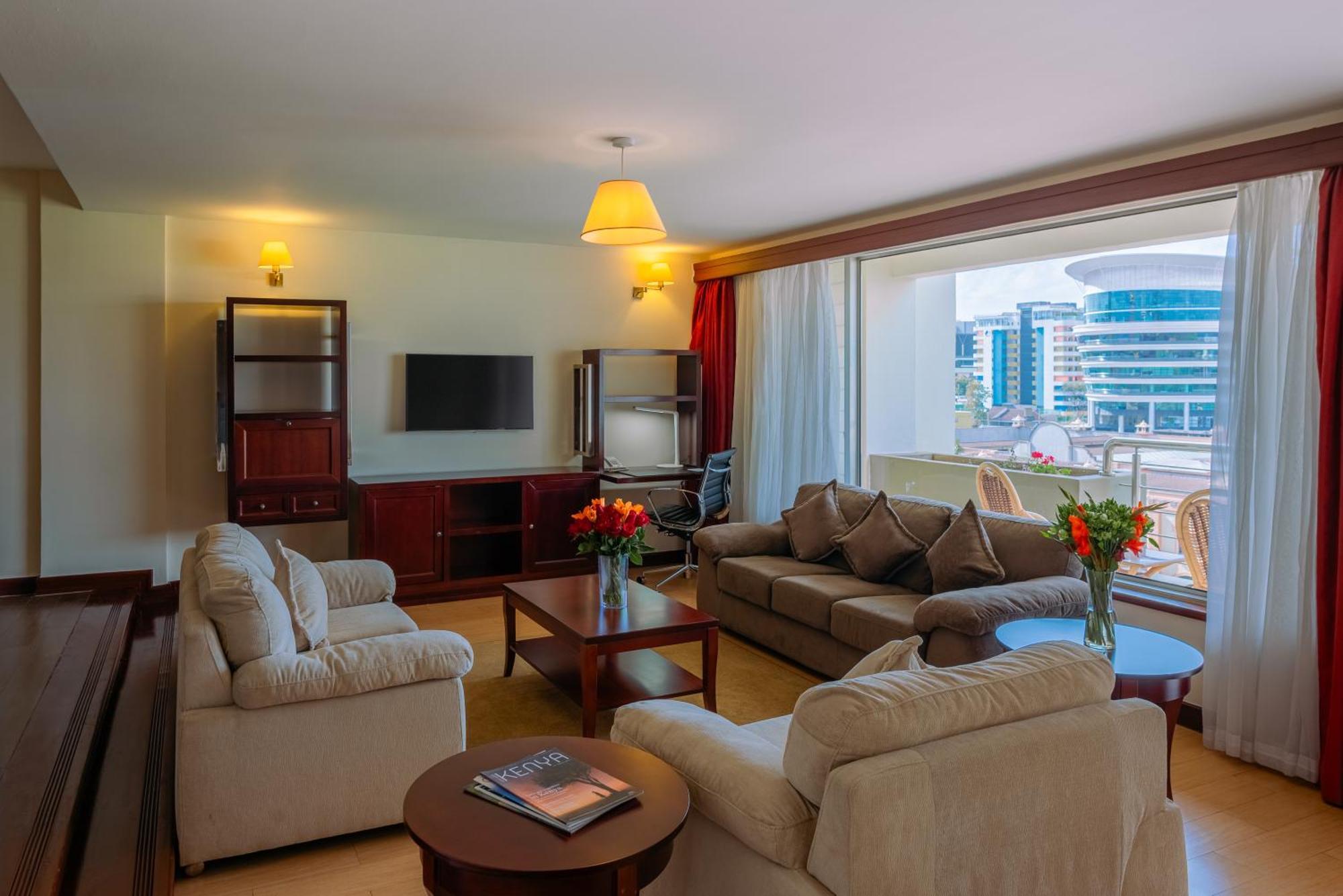 Moevenpick Hotel & Residences Nairobi Exterior foto