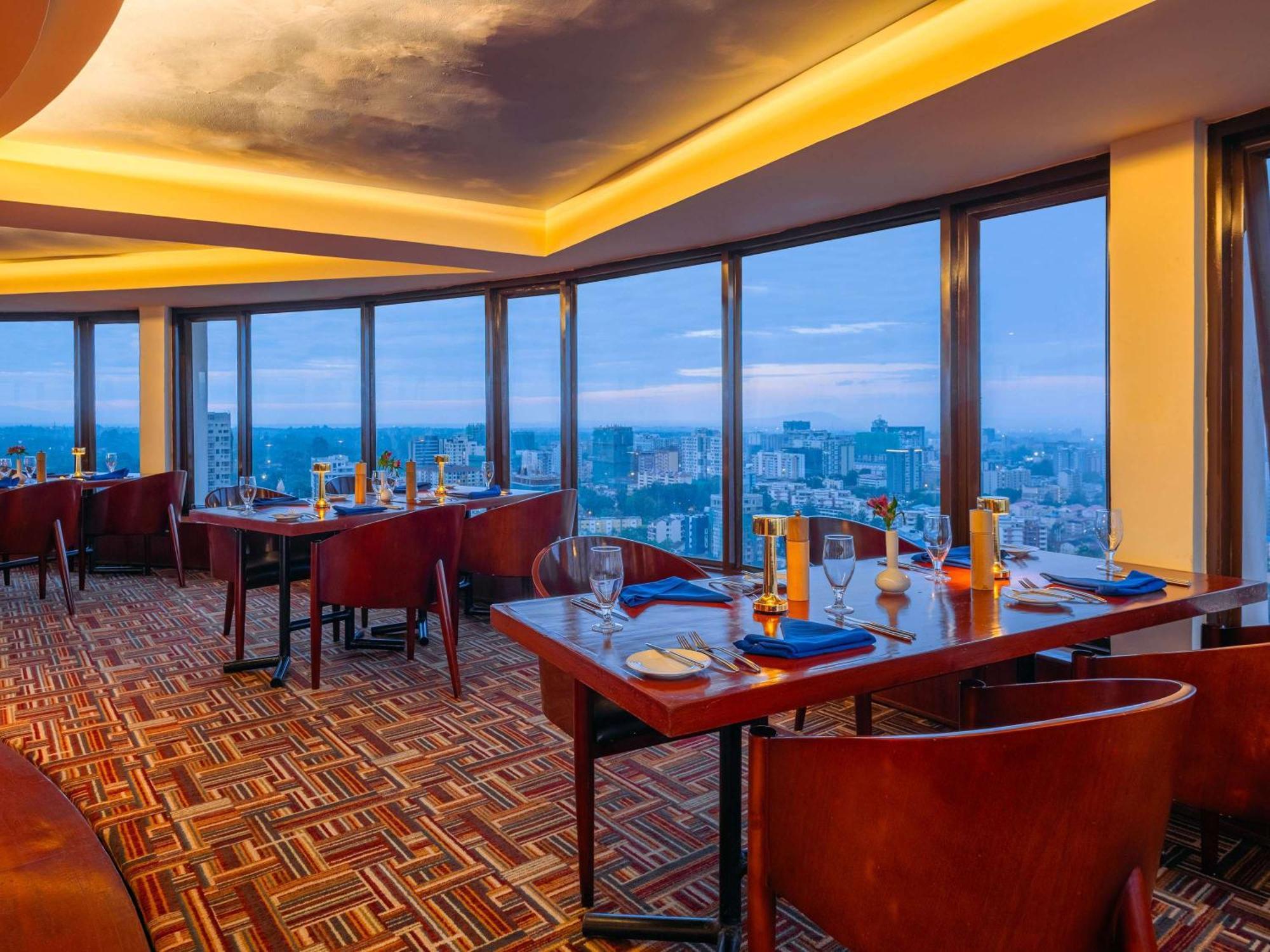 Moevenpick Hotel & Residences Nairobi Exterior foto