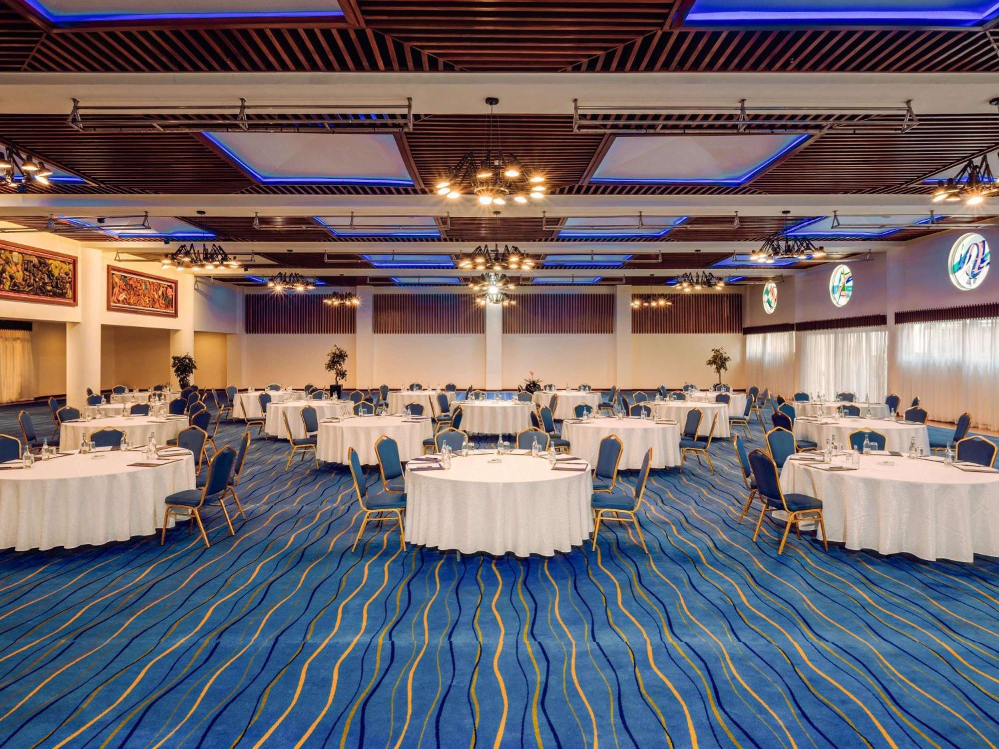 Moevenpick Hotel & Residences Nairobi Exterior foto